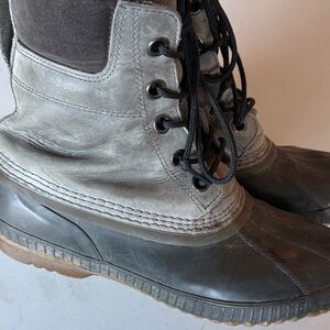Sorel Cheyanne II Gray and Black Boots Men’s Size 10